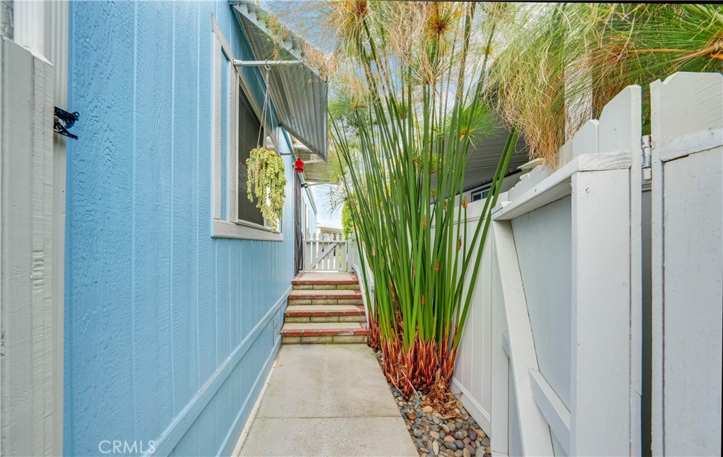 21851 Newland, Huntington Beach CA 92646 - photo 34