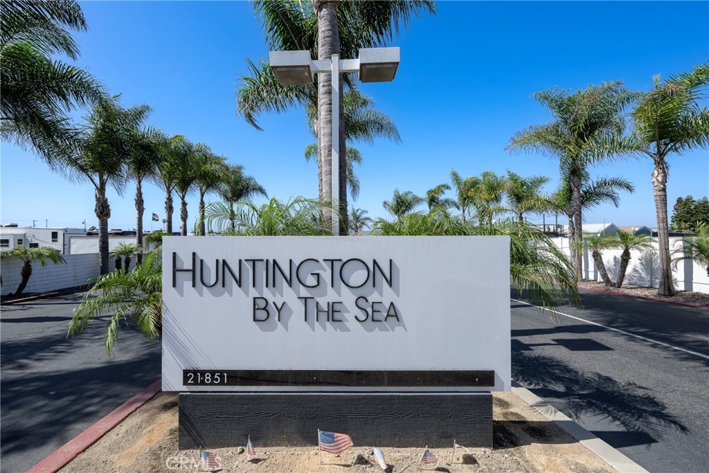 21851 Newland, Huntington Beach CA 92646 - photo 25