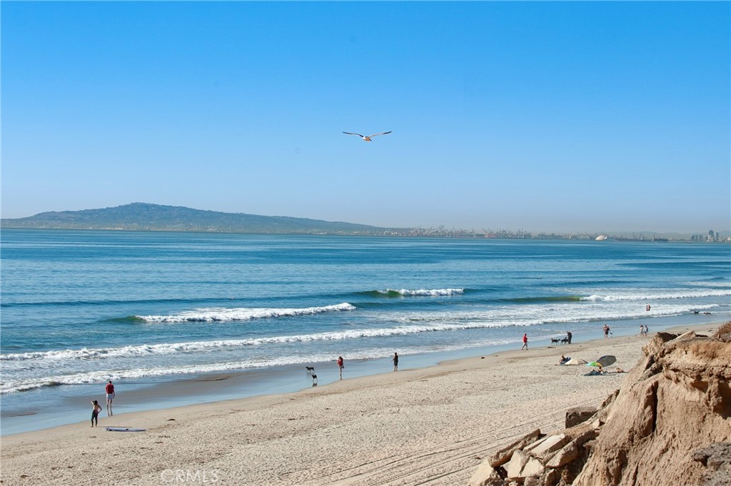 21851 Newland, Huntington Beach CA 92646 - photo 40