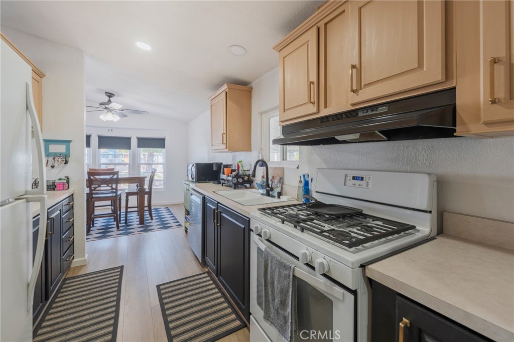 21851 Newland St 266, Huntington Beach CA 92646 - photo 12