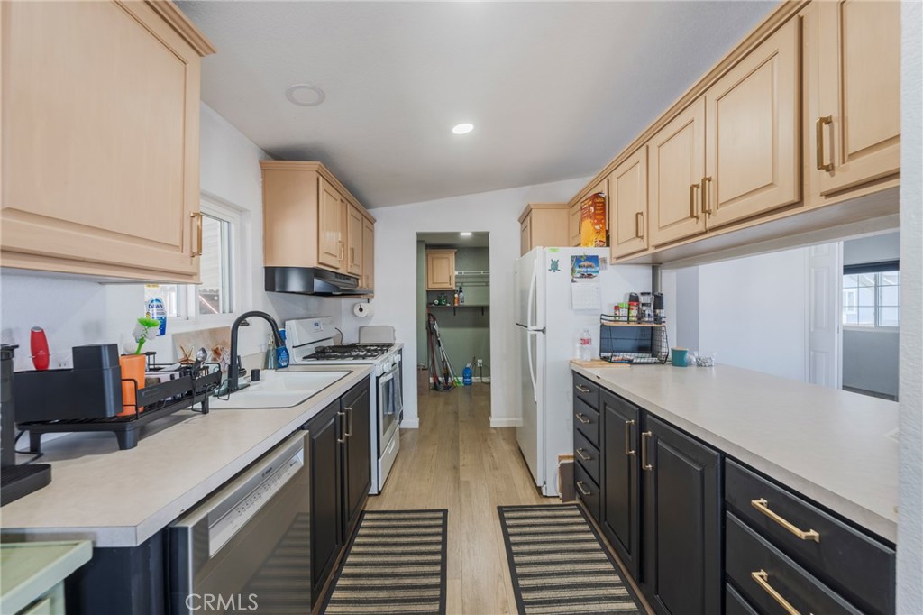 21851 Newland St 266, Huntington Beach CA 92646 - photo 13