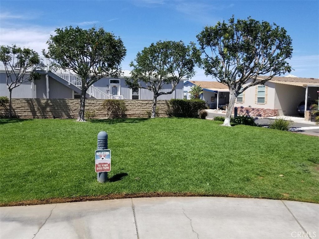 dog park - 21851 Newland St. 43, Huntington Beach CA 92646 - photo 52