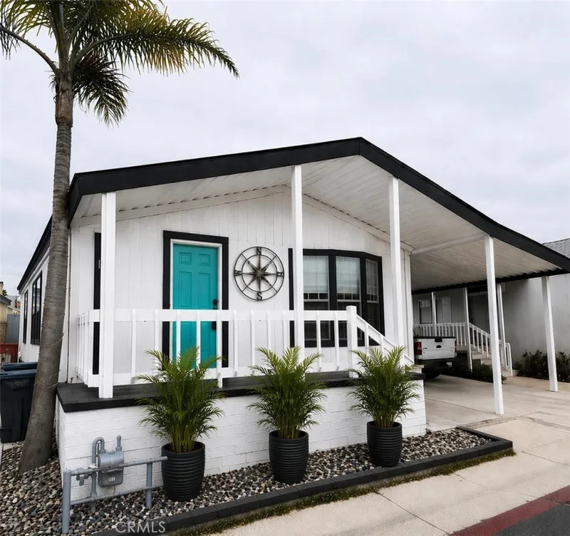 21851 Newland Street 204, Huntington Beach, CA 92646