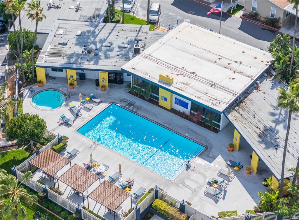 21851 Newland Street 214, Huntington Beach CA 92646 - photo 30