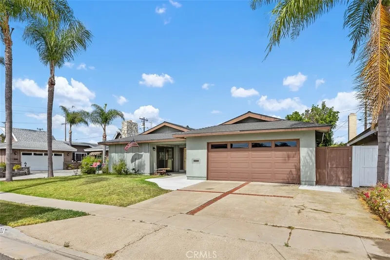 22052 Islander, Huntington Beach, CA 92646