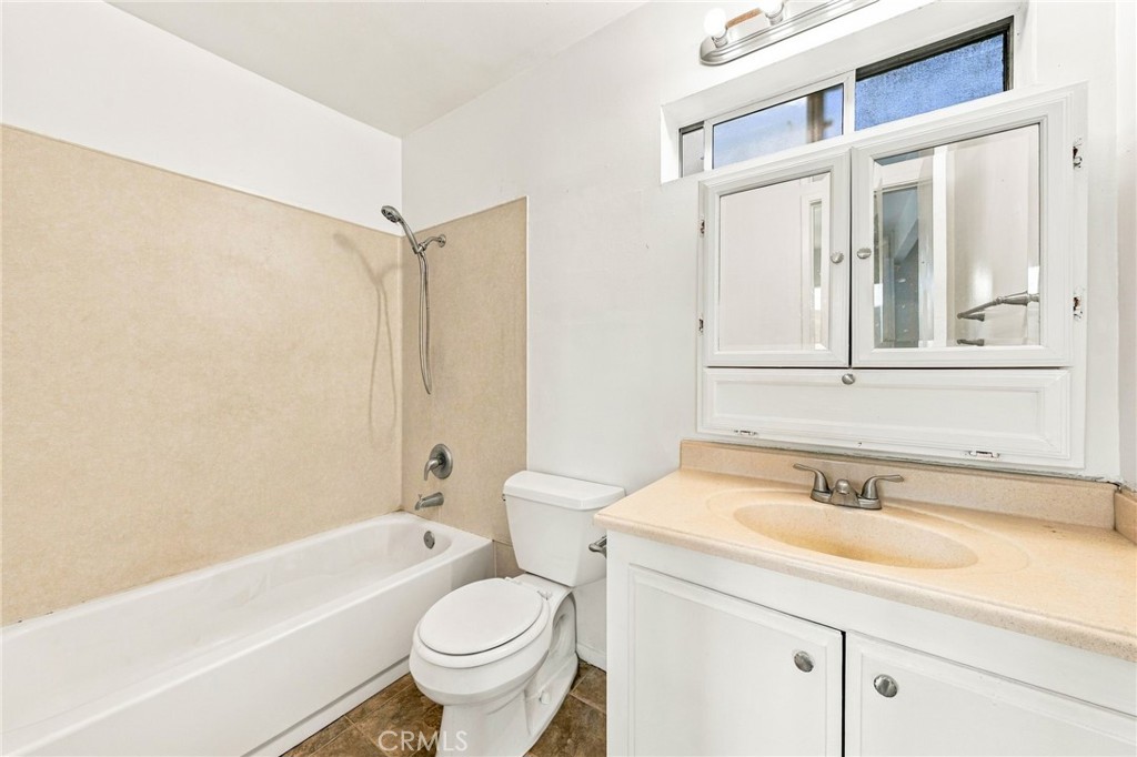 221 21st Street, Huntington Beach CA 92648 - photo 18