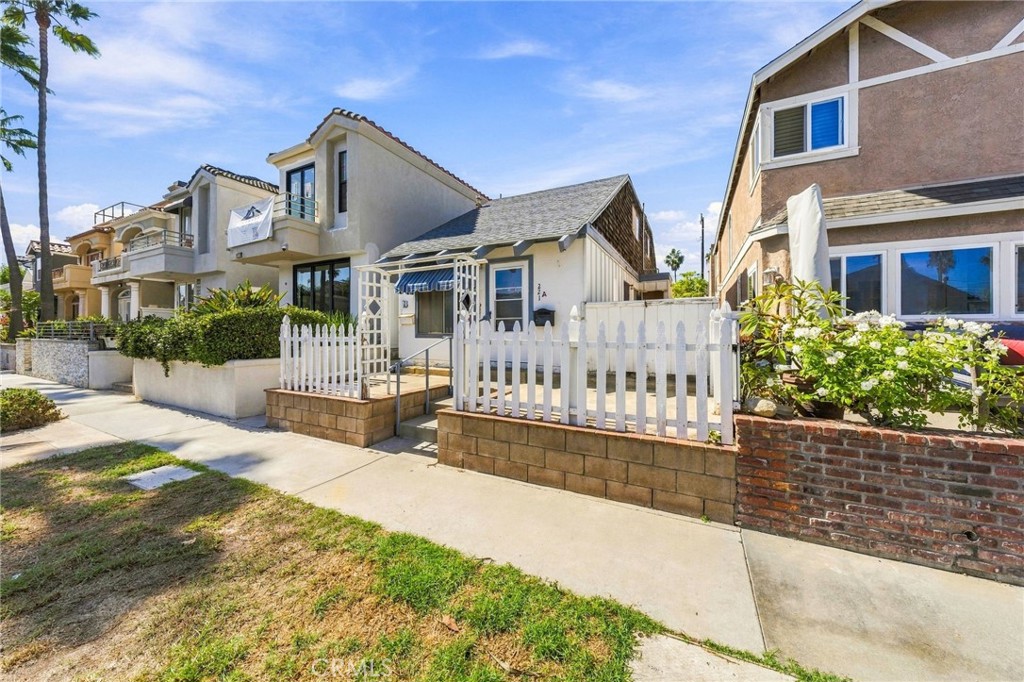 221 21st Street, Huntington Beach CA 92648 - photo 21