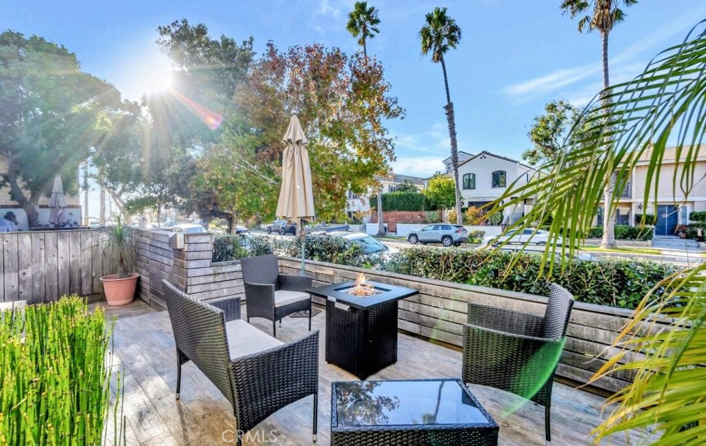 2 blocks to the sand - 222 19th, Huntington Beach CA 92648 - photo 1