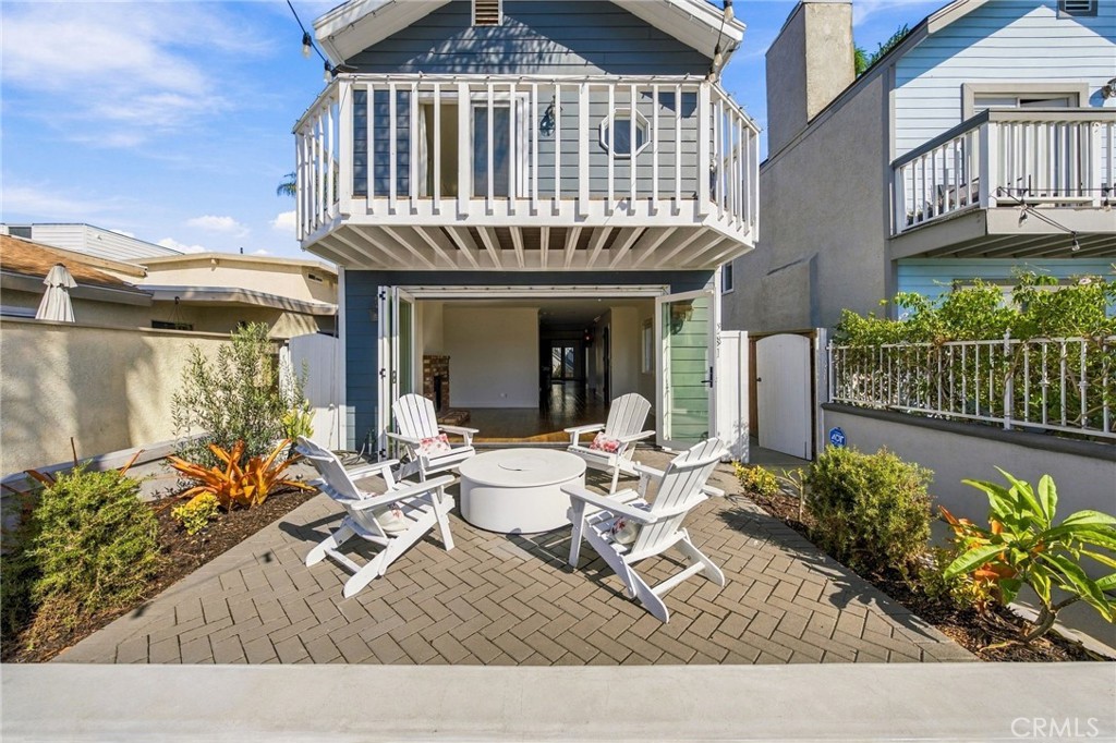 231 Elmira, Huntington Beach CA 92648 - photo 3