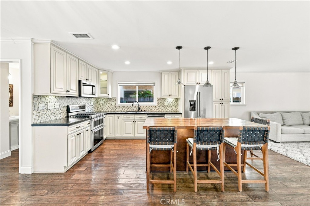 231 Elmira, Huntington Beach CA 92648 - photo 9