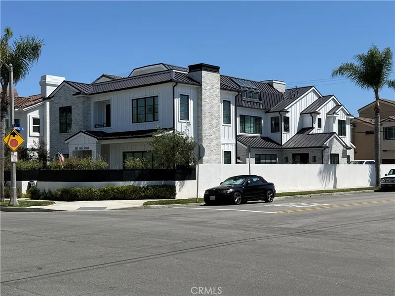 302 14th, Huntington Beach, CA 92648