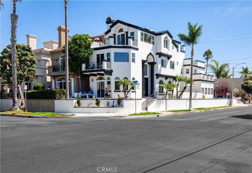 302 18th, Huntington Beach CA 92648 - photo 1