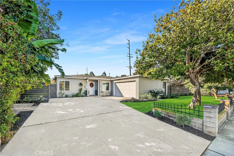 302 Cleveland, Huntington Beach, CA 92648