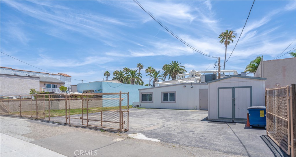 305 17th, Huntington Beach CA 92648 - photo 39