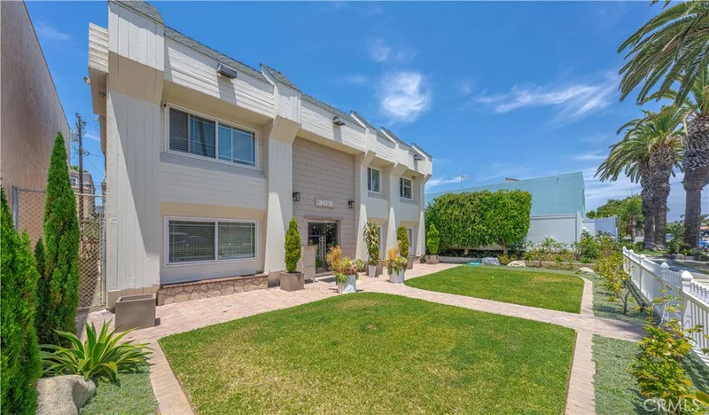 305 17th, Huntington Beach, CA 92648