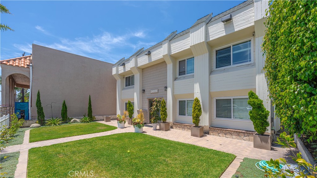 305 17th, Huntington Beach CA 92648 - photo 4