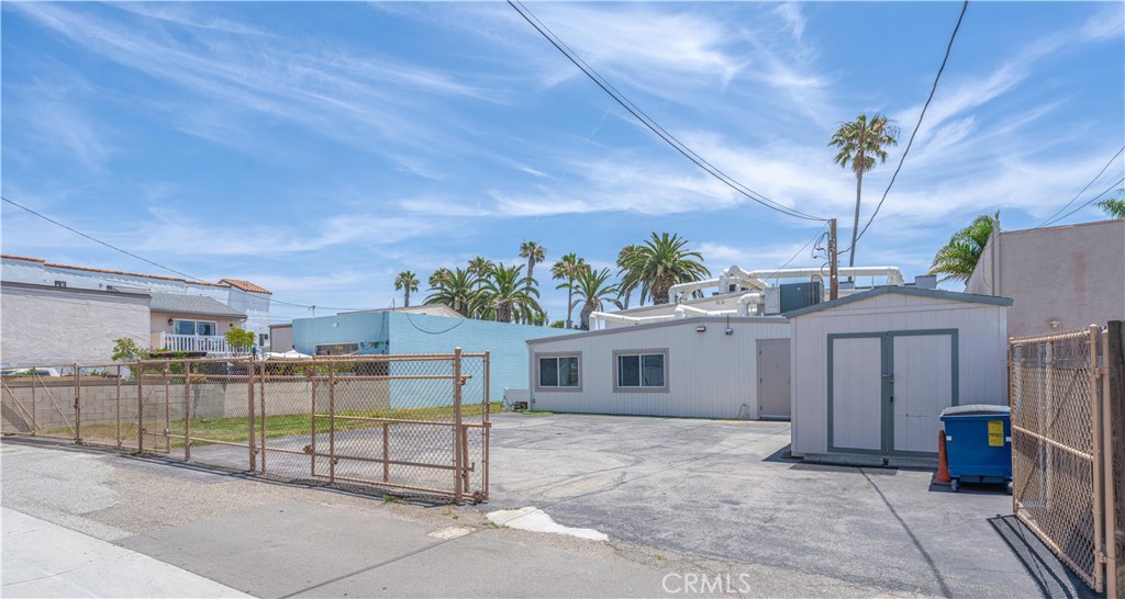 305 17th, Huntington Beach CA 92648 - photo 36