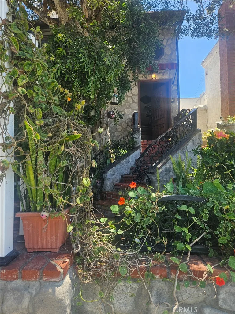 306 6th, Huntington Beach