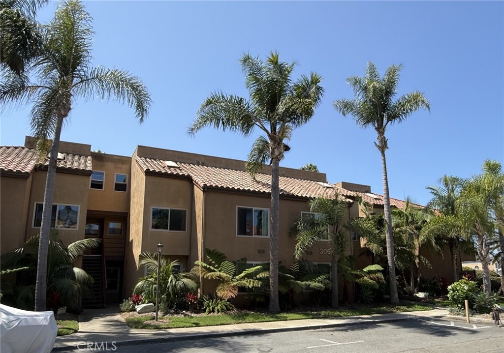 306 Coral Reef 50, Huntington Beach CA 92648 - photo 1