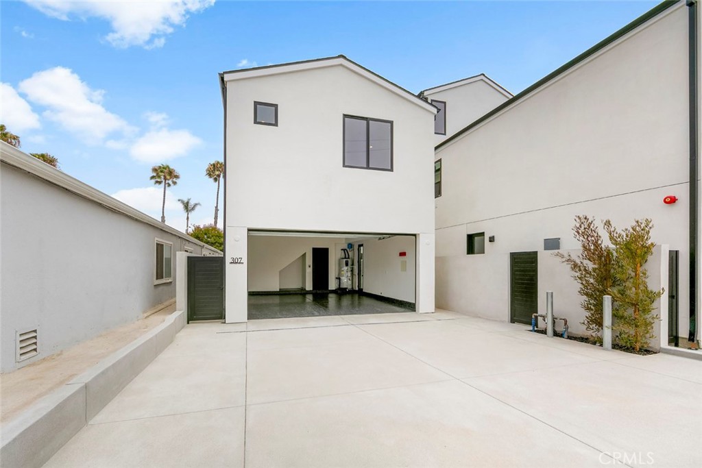 Huge $ Car Driveway - 307 14th Street, Huntington Beach CA 92648 - photo 41