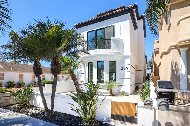 309 8th Street, Huntington Beach, CA 92648