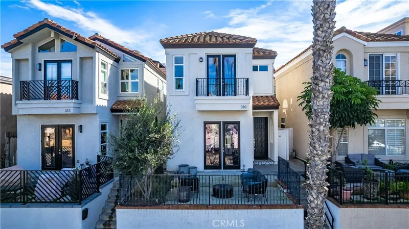 310 18th Street, Huntington Beach, CA 92648