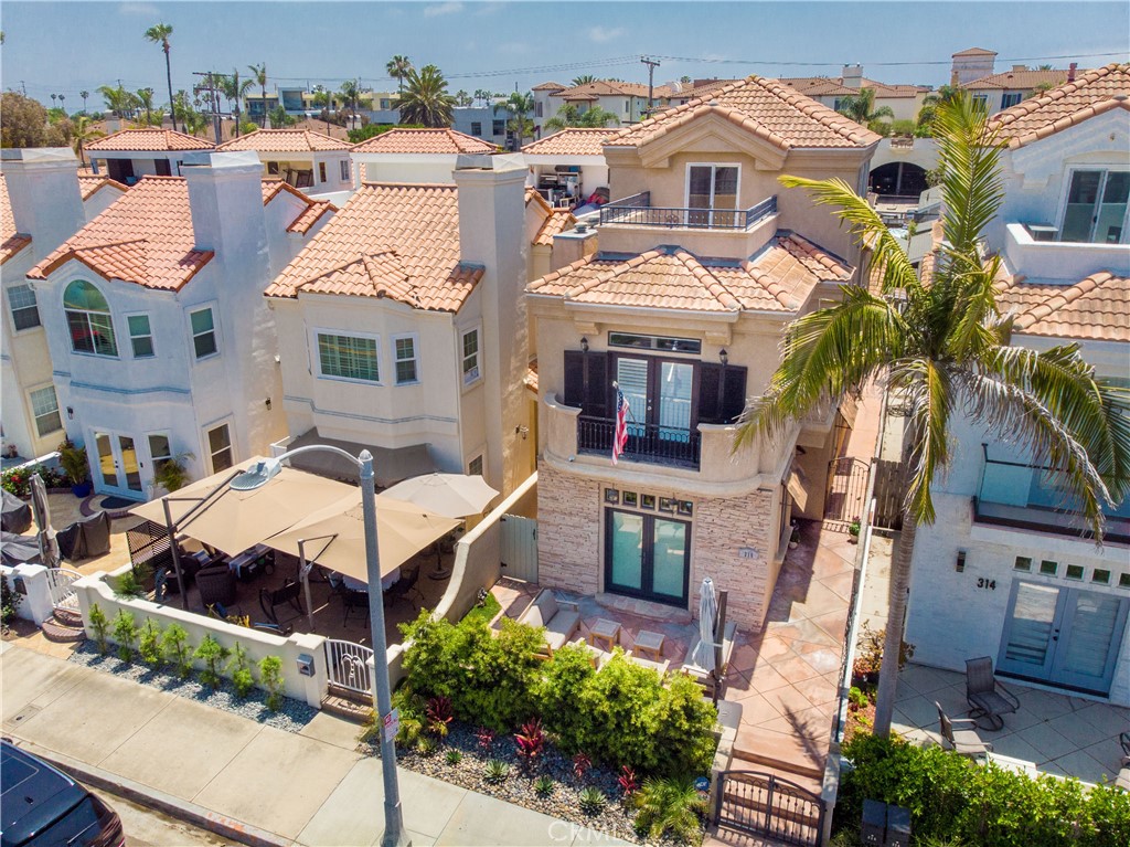 316 6th, Huntington Beach CA 92648 - photo 1