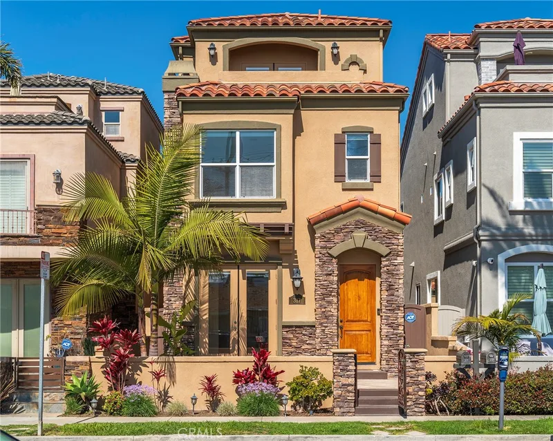 317 2nd Street, Huntington Beach, CA 92648