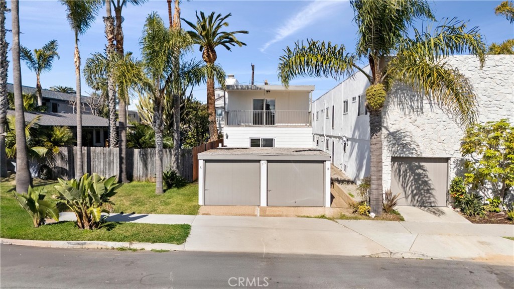 319 14th Street B, Huntington Beach CA 92648 - photo 1