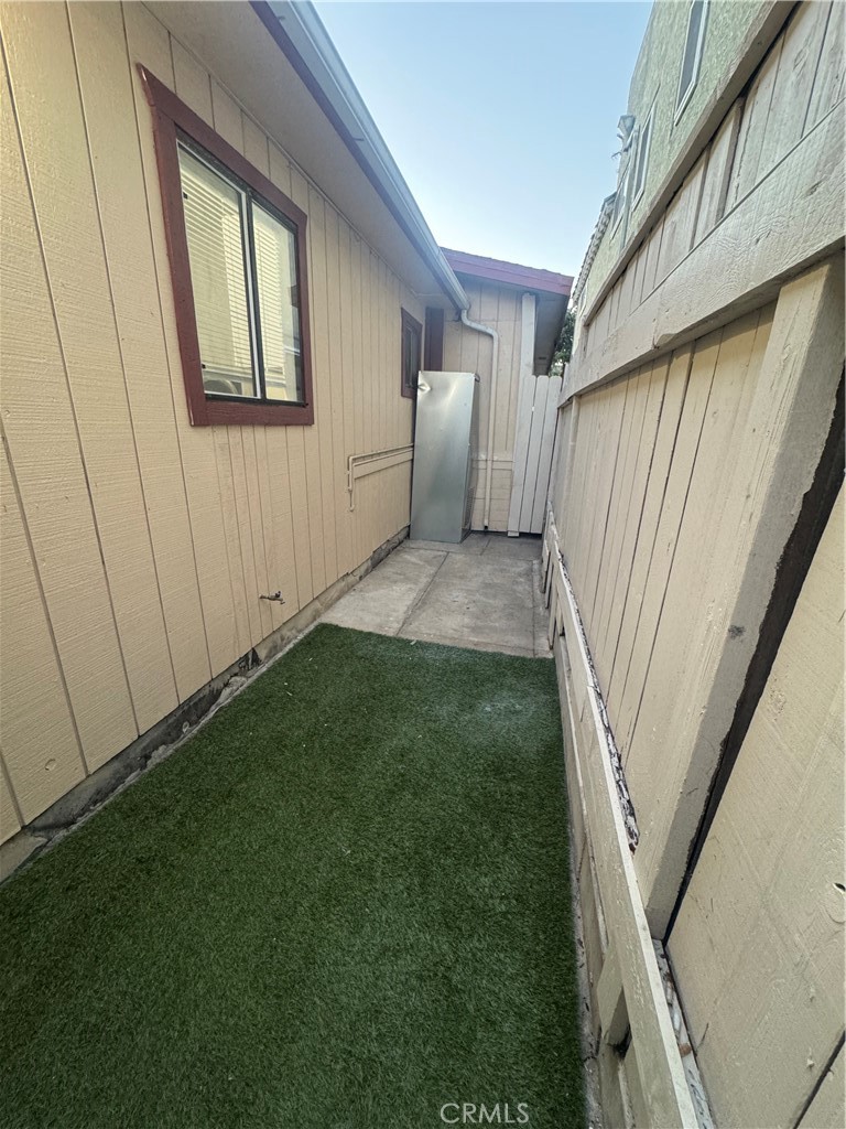 320 14th 4, Huntington Beach CA 92648 - photo 23