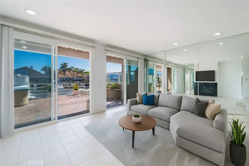 3310 Tempe Drive, Huntington Beach, CA 92649
