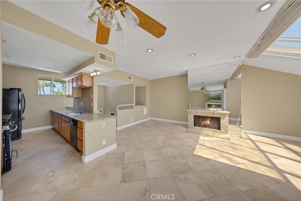 Dining room is adjacent to the kitchen. - 3361 Tempe, Huntington Beach CA 92649 - photo 20