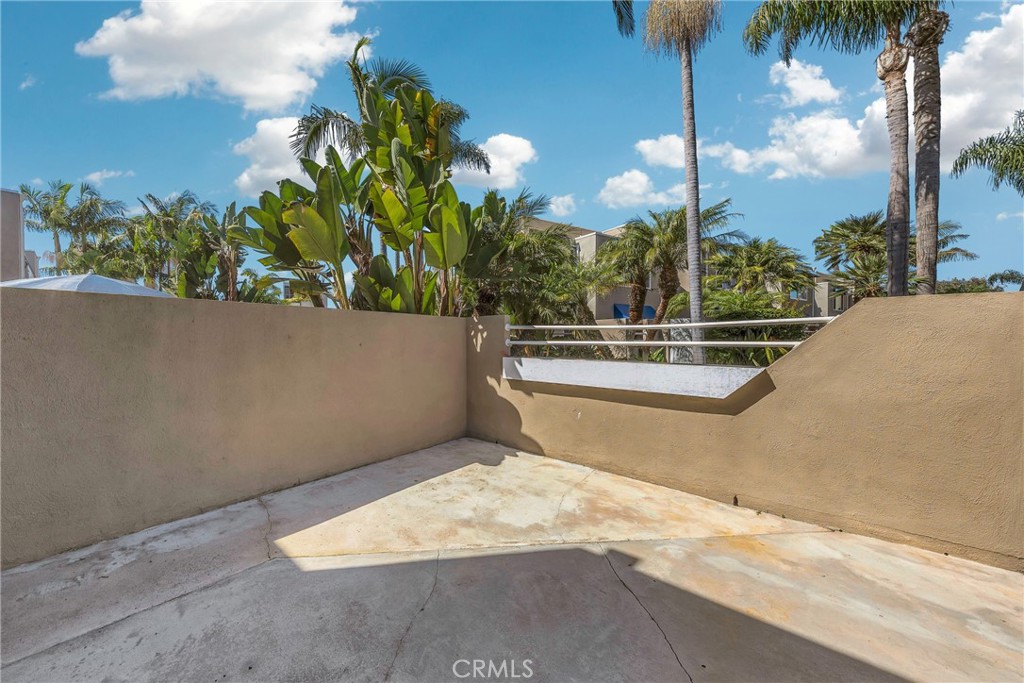 Patio area can be redone to your liking. - 3361 Tempe, Huntington Beach CA 92649 - photo 32