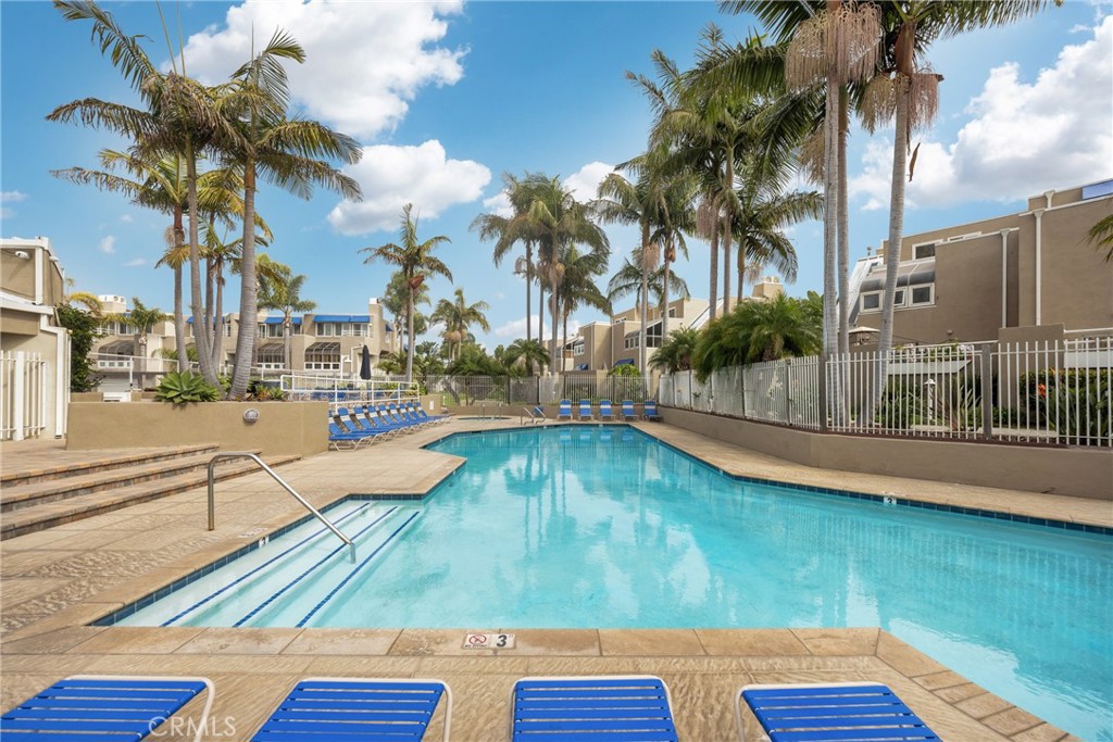 Beautifully landscaped pool area. - 3361 Tempe, Huntington Beach CA 92649 - photo 36