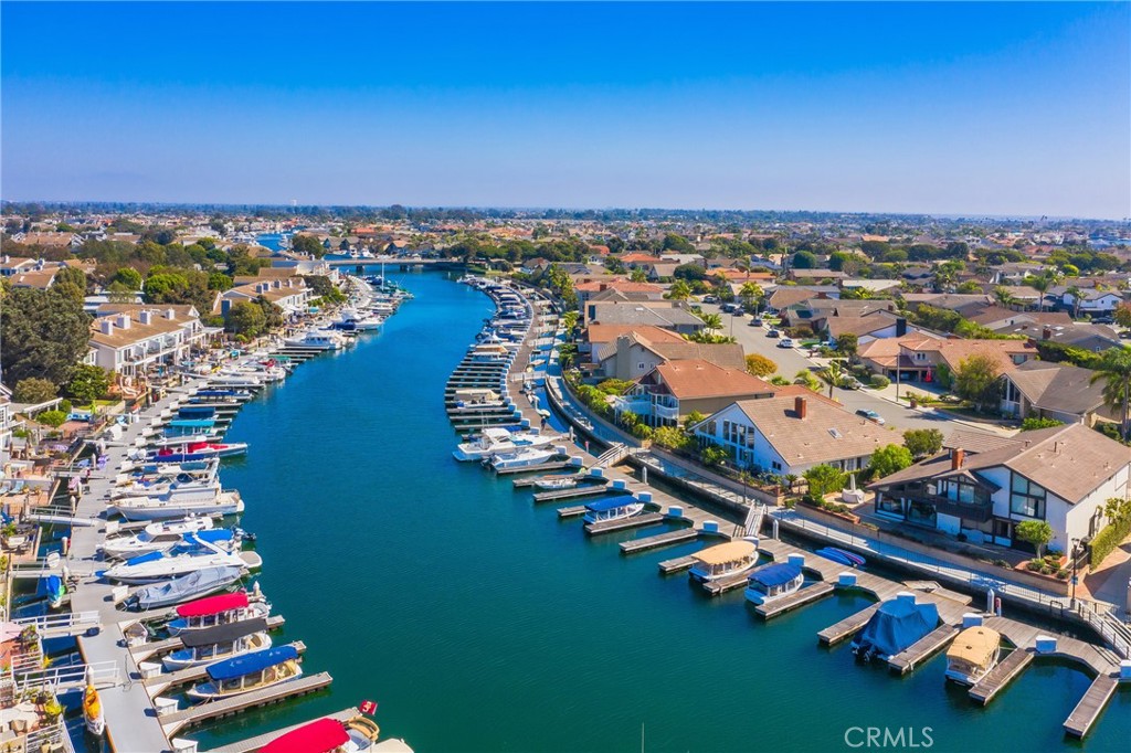 Easy access to the main channel and the Pacific Ocean. - 3361 Tempe, Huntington Beach CA 92649 - photo 46