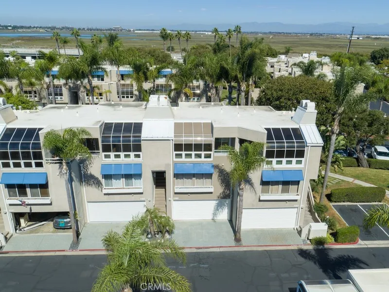 3393 Tempe, Huntington Beach