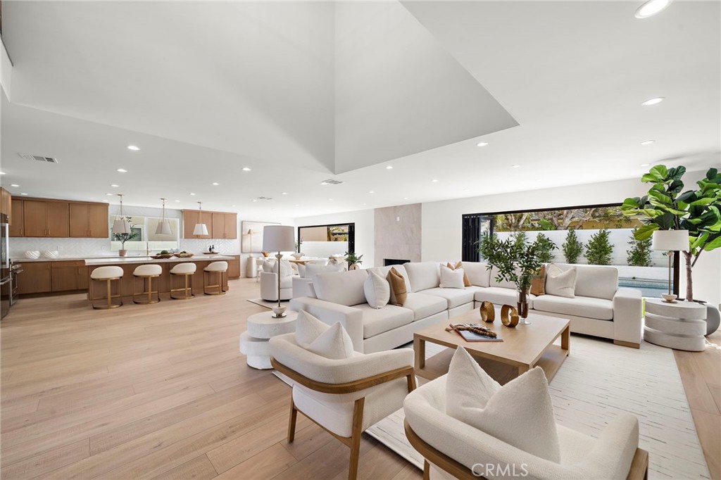 3472 Sagamore, Huntington Beach CA 92649 - photo 8