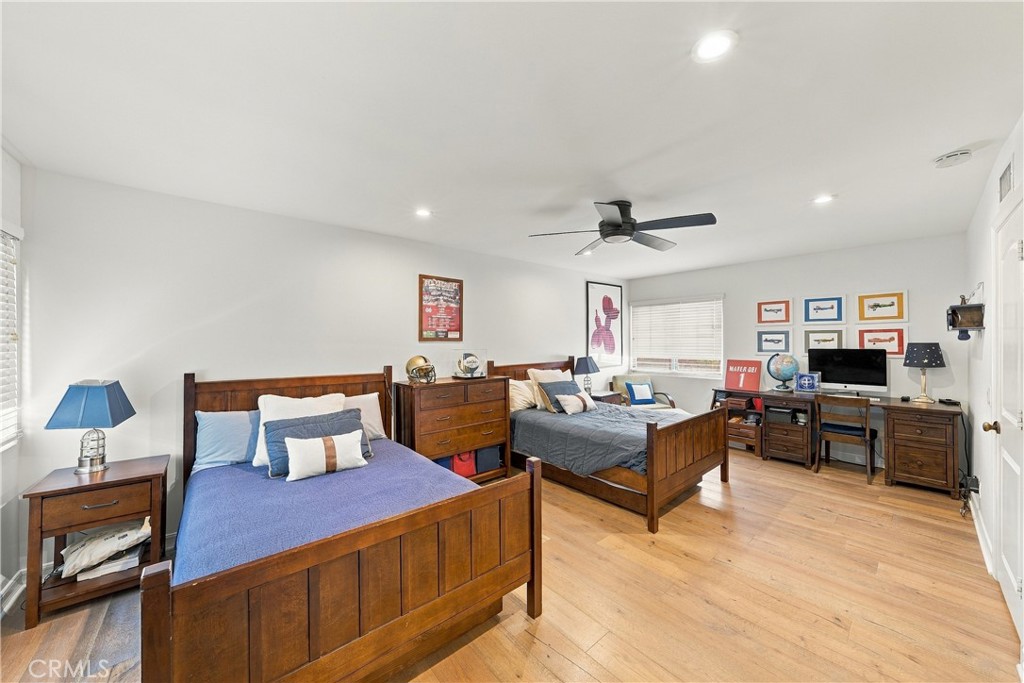 3521 Aquarius Drive, Huntington Beach CA 92649 - photo 23