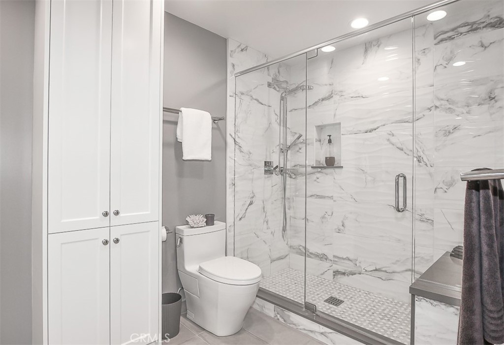 primary bathroom - 3532 Windspun Drive, Huntington Beach CA 92649 - photo 21