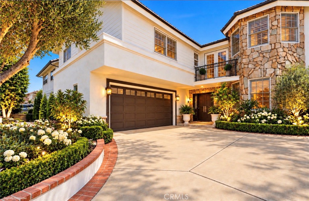 With some improved landscaping would be amazing - 3561 Venture Drive, Huntington Beach CA 92649 - photo 2