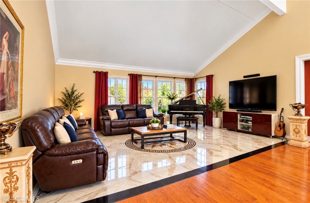 3561 Venture Drive, Huntington Beach CA 92649 - photo 4