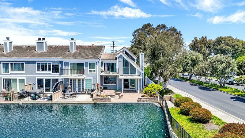 3842 Montego Drive, Huntington Beach, CA 92649