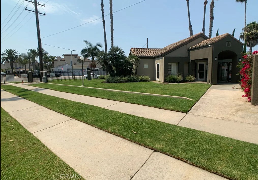 400 Lake Street 103, Huntington Beach CA 92648 - photo 24