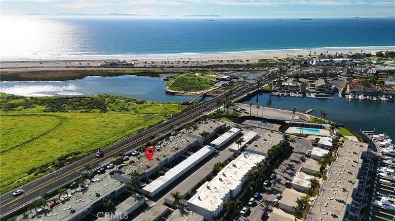 4001 Warner, Huntington Beach, CA 92649