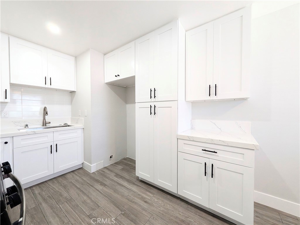 402 13th Street B, Huntington Beach CA 92648 - photo 4