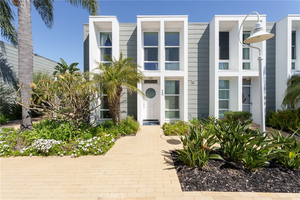 4021 Aladdin Drive, Huntington Beach CA 92649 - photo 1