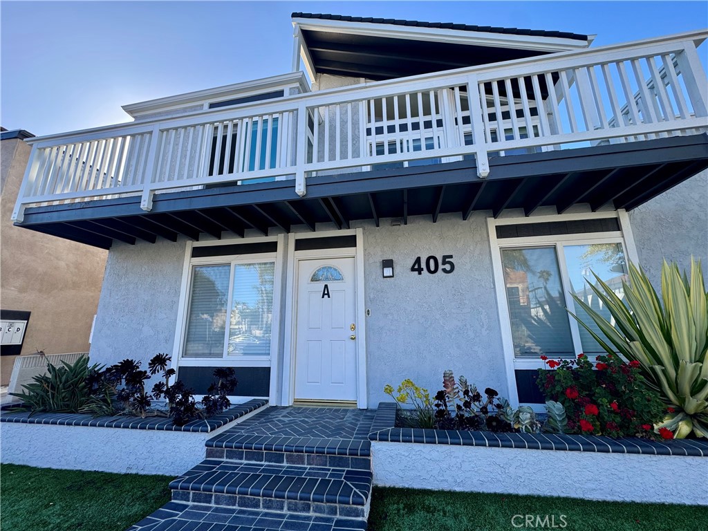 Amazing Location ~ walk or bike to the beach - 405 20th A, Huntington Beach CA 92648 - photo 1