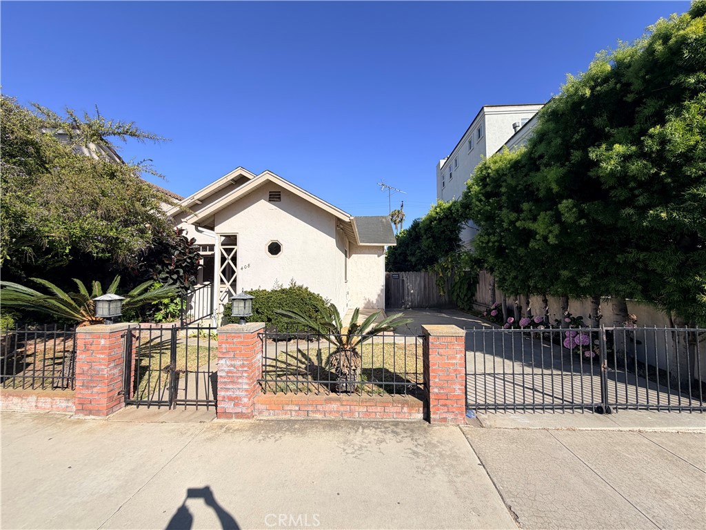 408 8th Street, Huntington Beach CA 92648 - photo 1