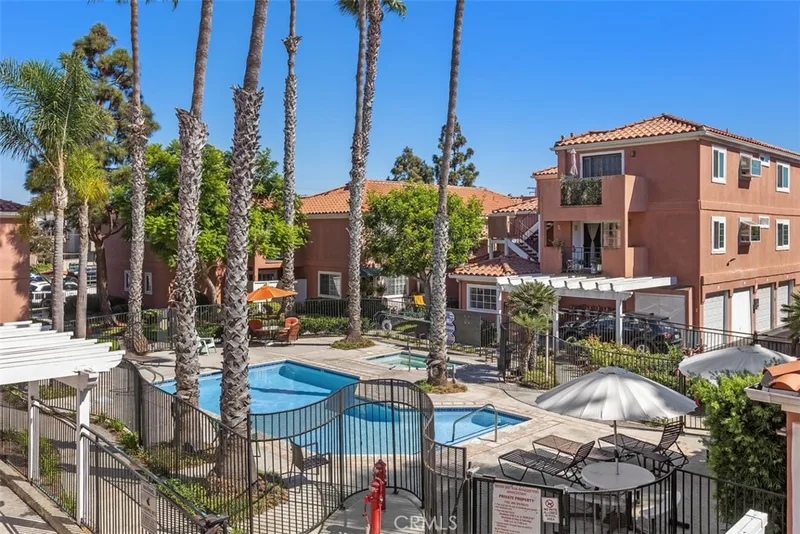 409 Utica D43, Huntington Beach