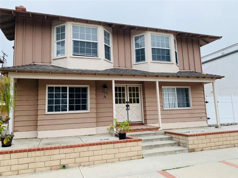 410 21st Street A, Huntington Beach, CA 92648